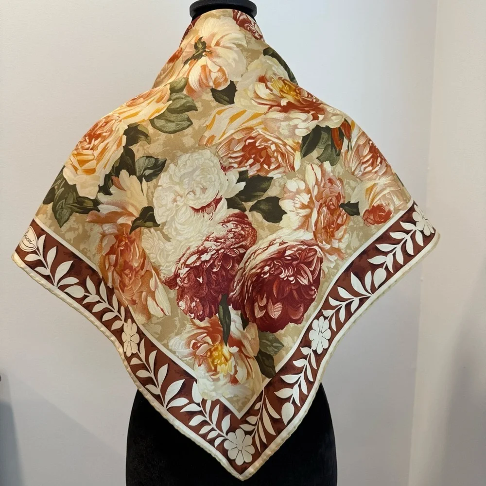 Authentic GUCCI Floral Silk Scarf in Cream and Brown